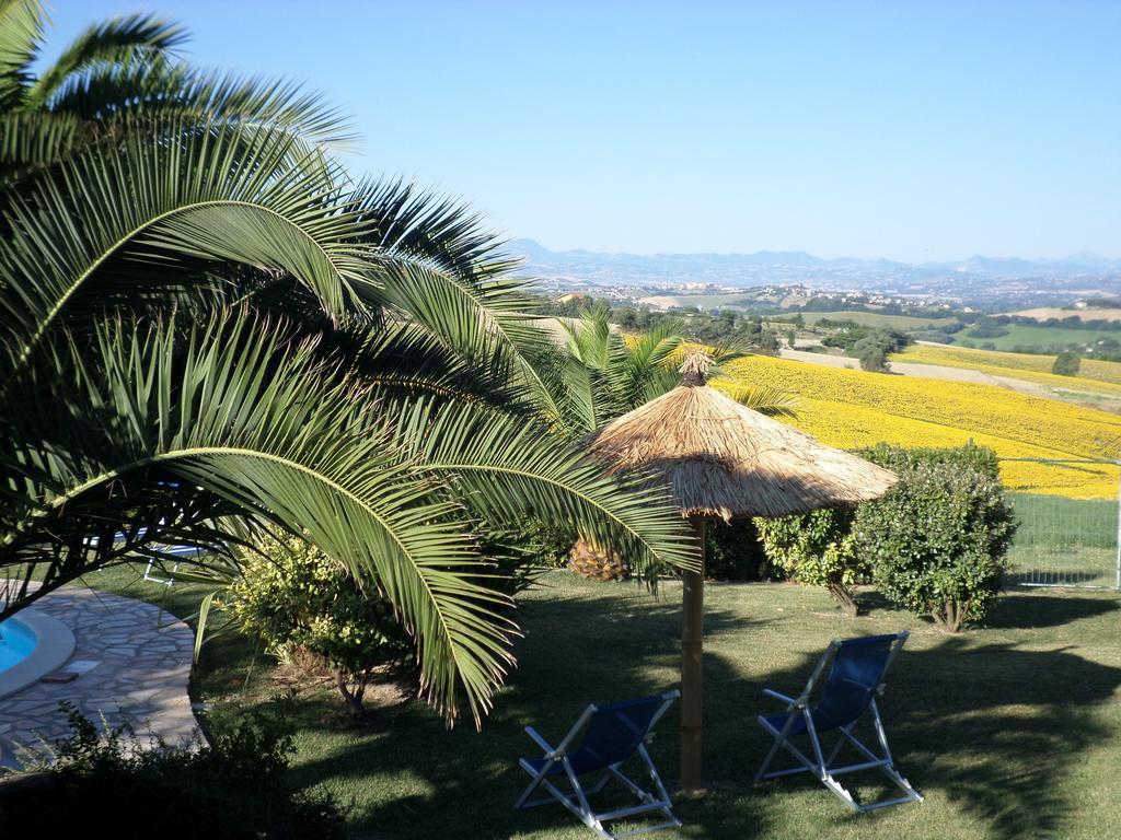 Bed And Breakfast " Il Tesoro Di Mario " Falconara Marittima Exterior foto